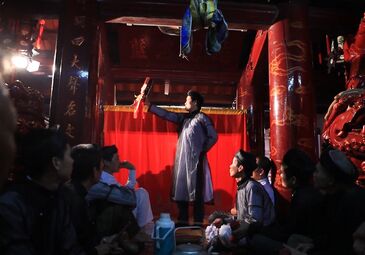 RỐI CẠN ỔI LỖI - NGHỆ THUẬT TRONG KHÔNG GIAN THIÊNG